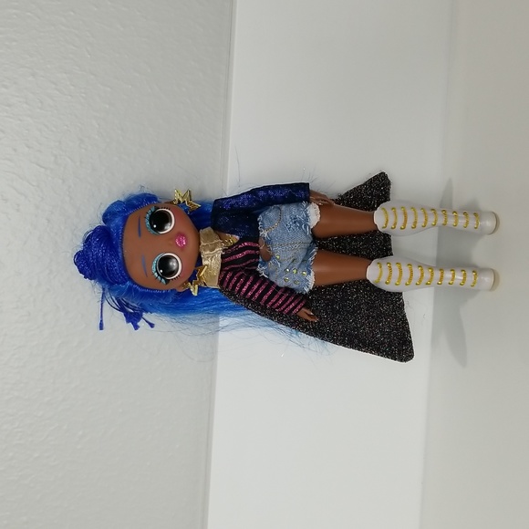 LOL DOLL Ms. INVINCIBLE - Picture 2 of 7